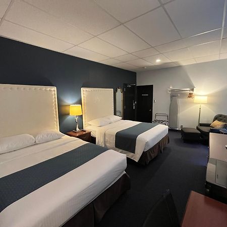 Le Voyageur Inn Mattawa Экстерьер фото