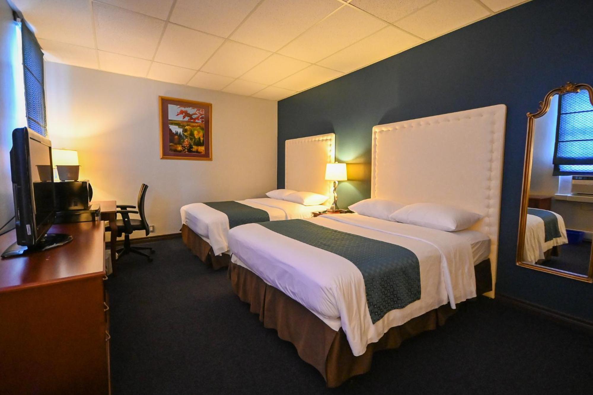 Le Voyageur Inn Mattawa Экстерьер фото