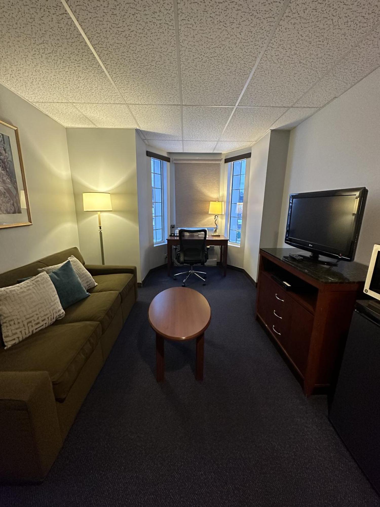Le Voyageur Inn Mattawa Экстерьер фото