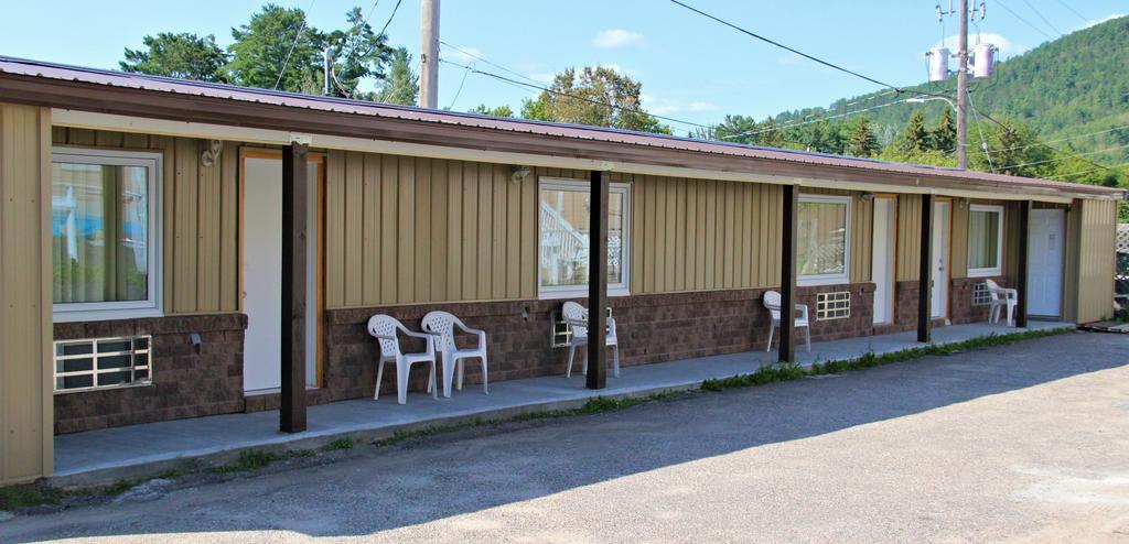 Le Voyageur Inn Mattawa Экстерьер фото