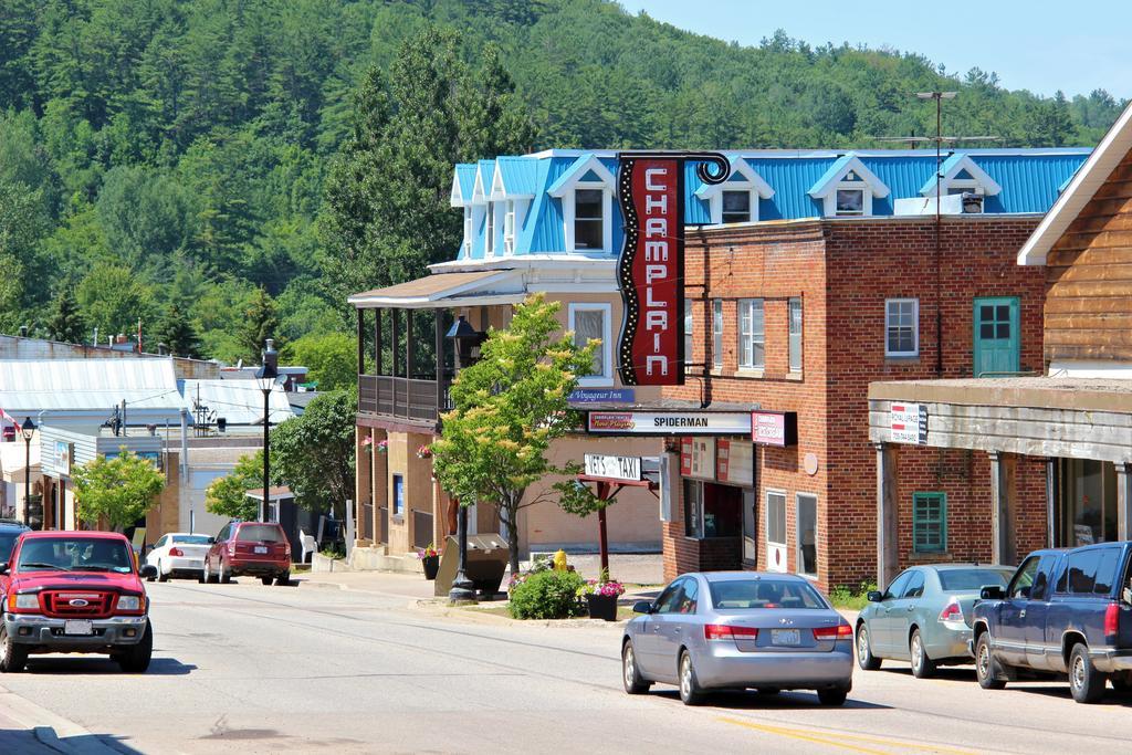 Le Voyageur Inn Mattawa Экстерьер фото